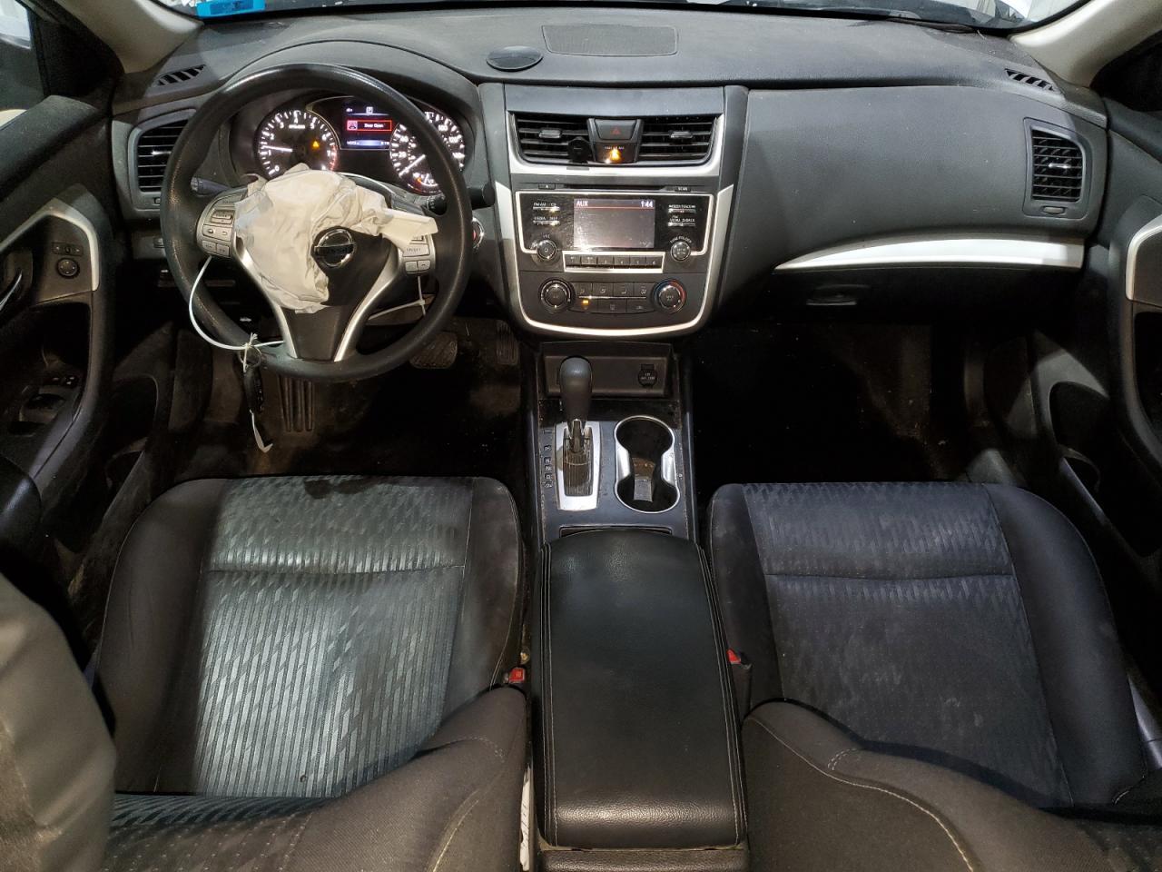 2017 Niss Altima 2.5 s
