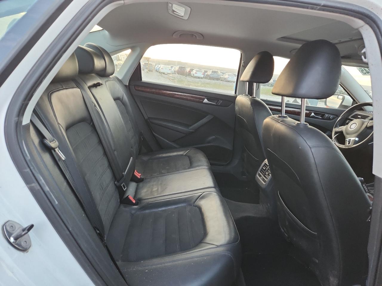 2013 Volkswagen Passat sel