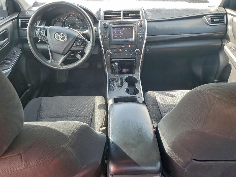 2015 Toyota Camry le