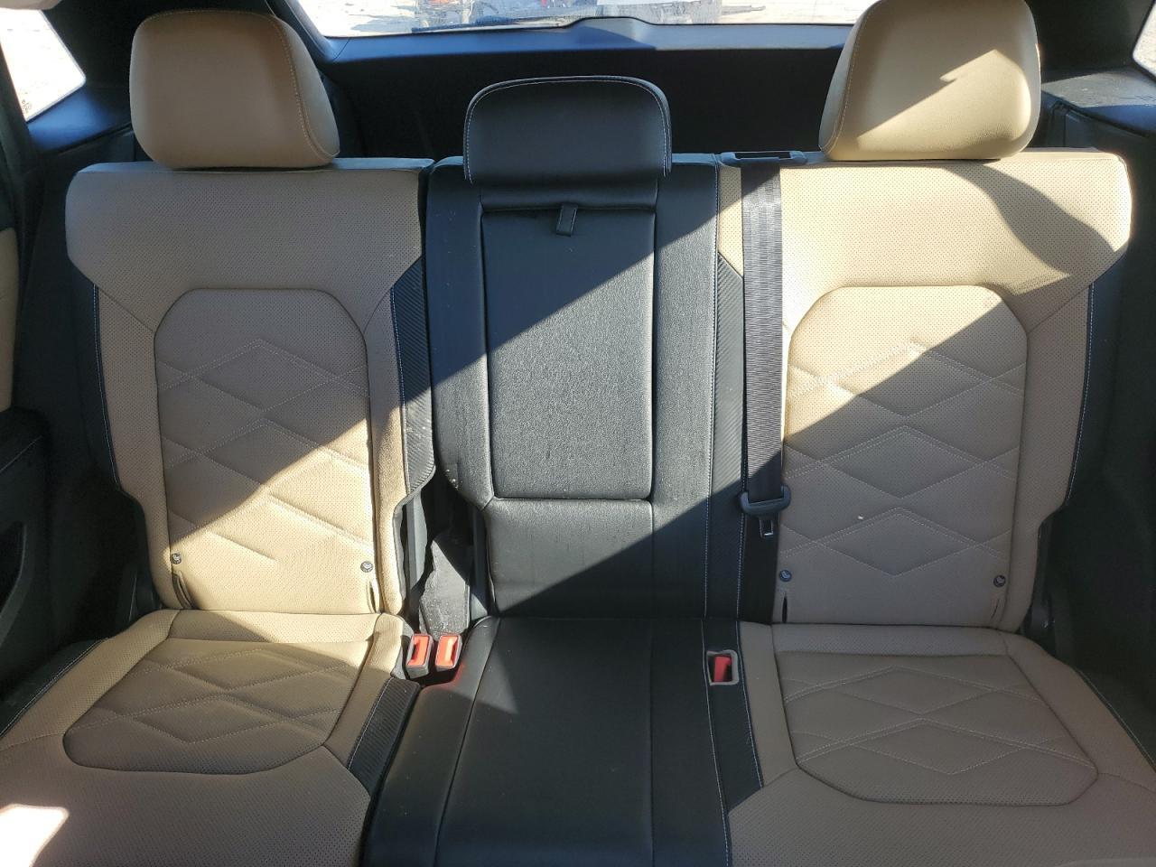 2024 Volkswagen Atlas Cross Sport se