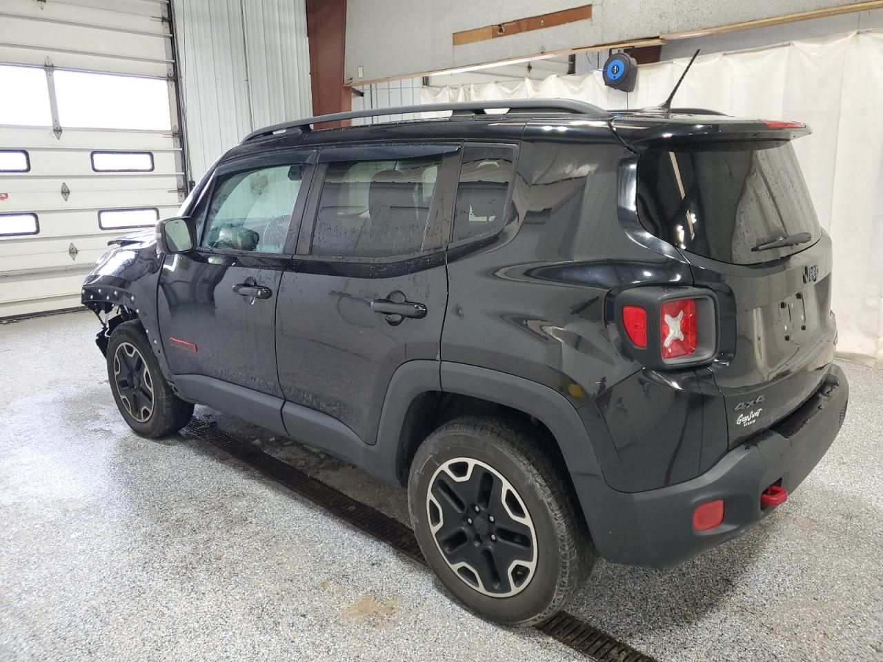 2016 Jeep Renegade Trailhawk