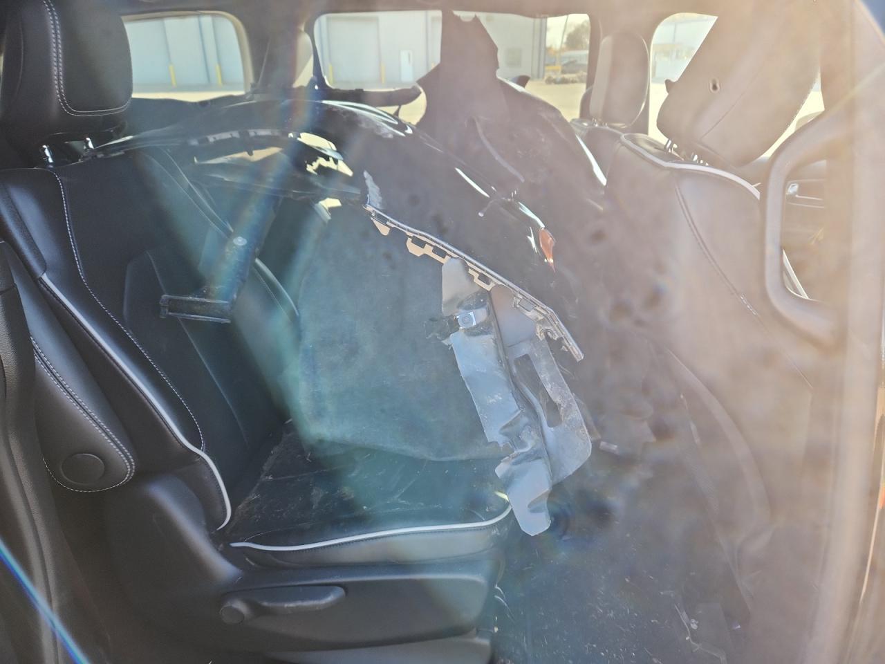 2025 Chrysler Pacifica Hybrid Select