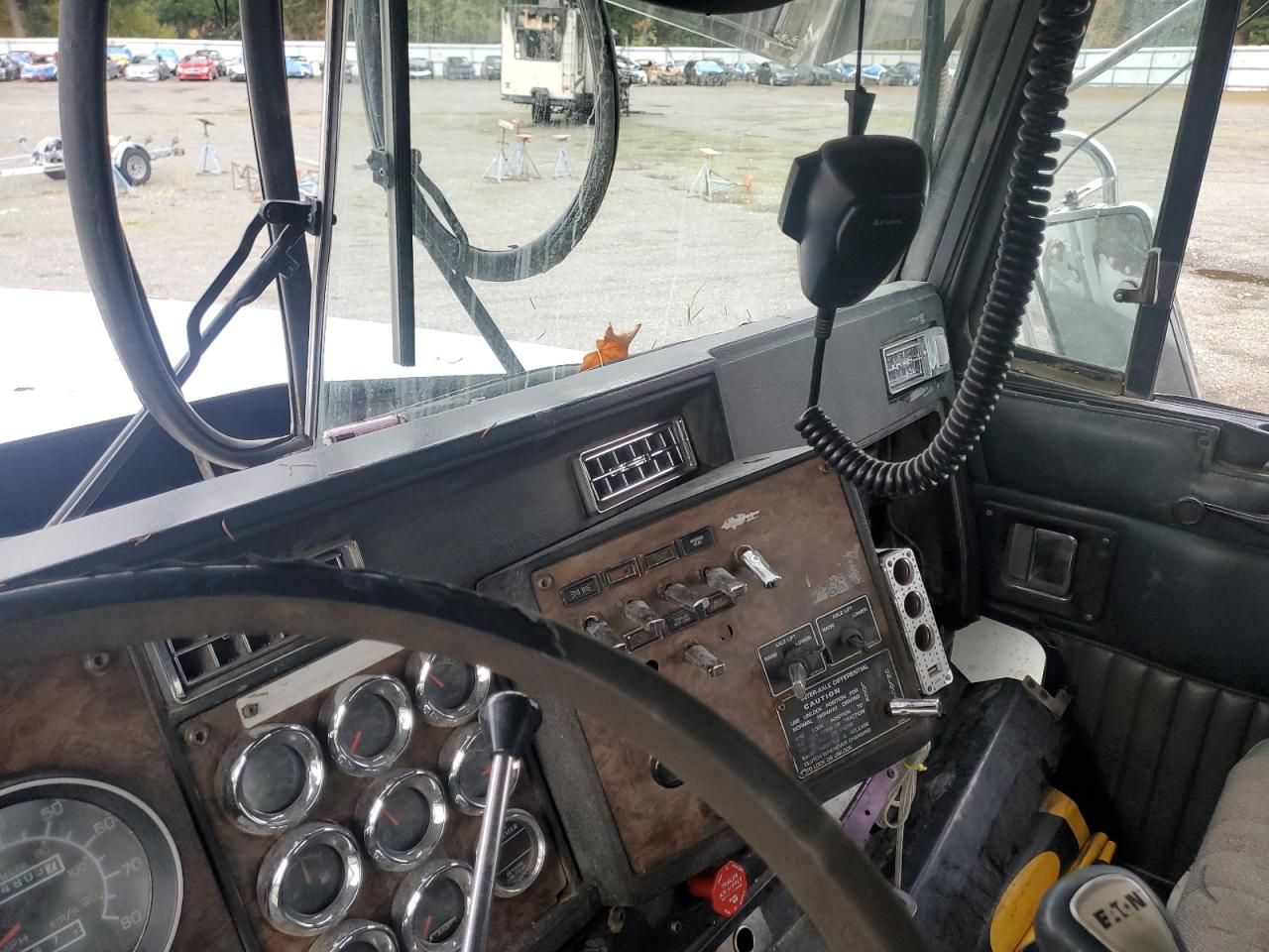 1997 Kenworth W900 Semi Truck