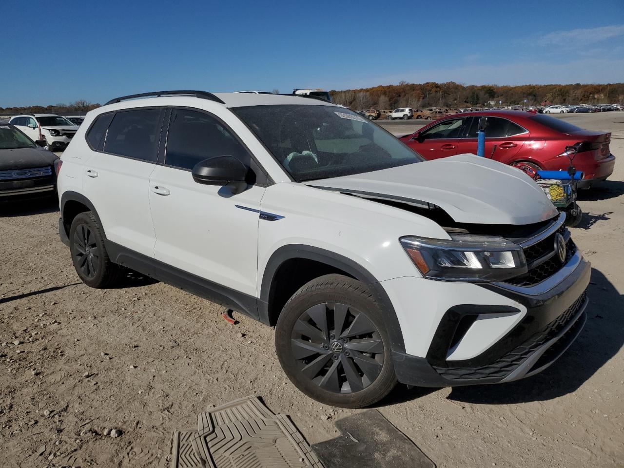 2024 Volkswagen Taos s