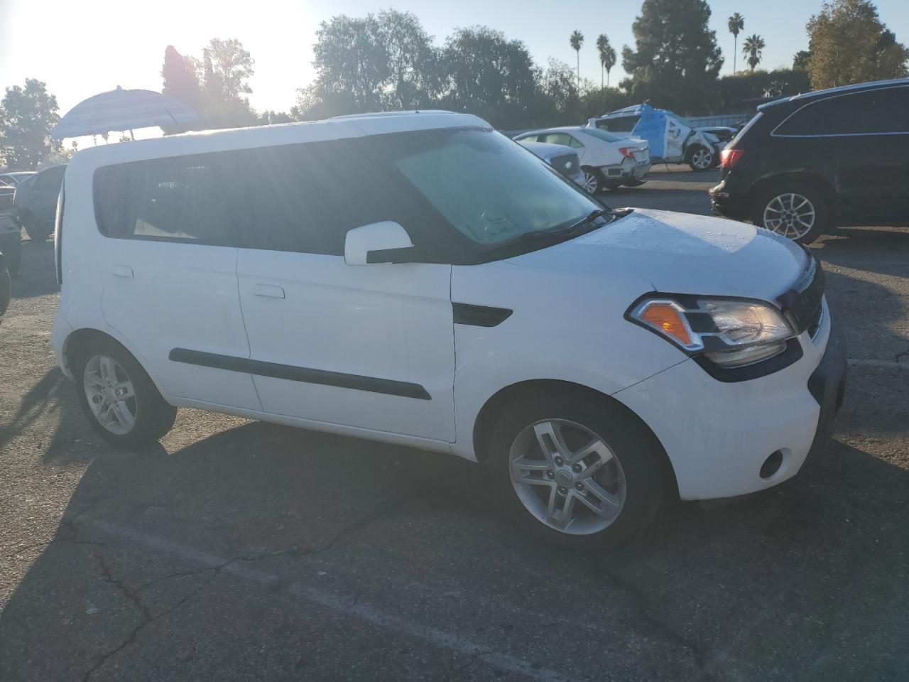 2010 KIA Soul +