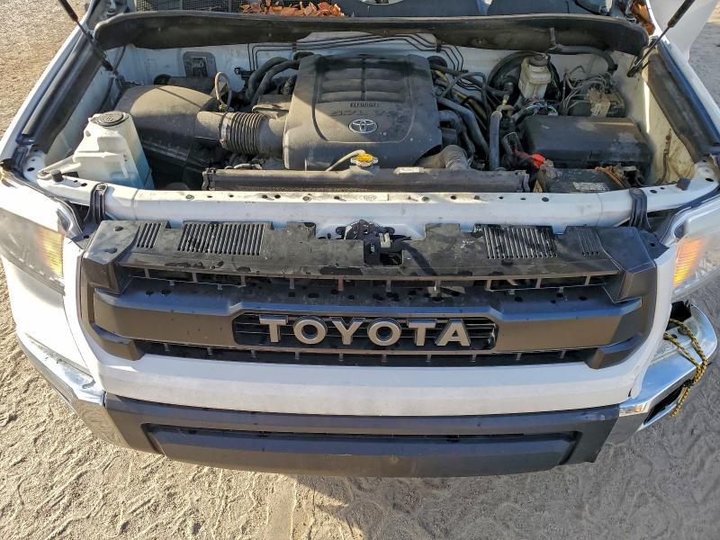 2016 Toyota Tundra Crewmax SR5