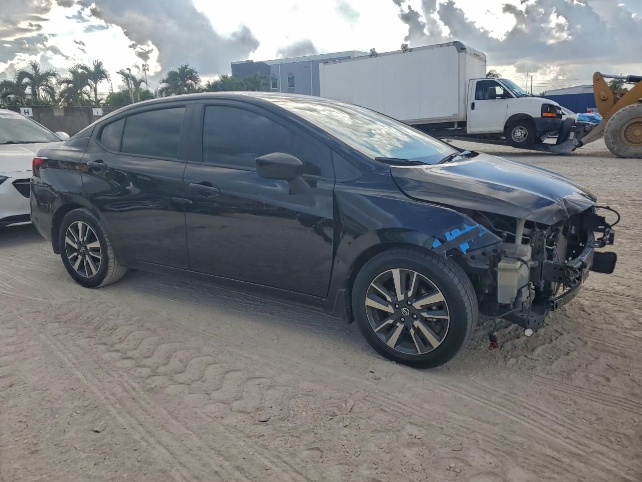 2022 Nissan Versa sv