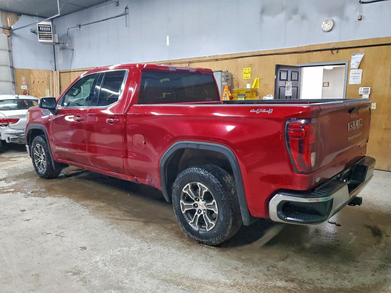 2021 GMC Sierra K1500 SLE