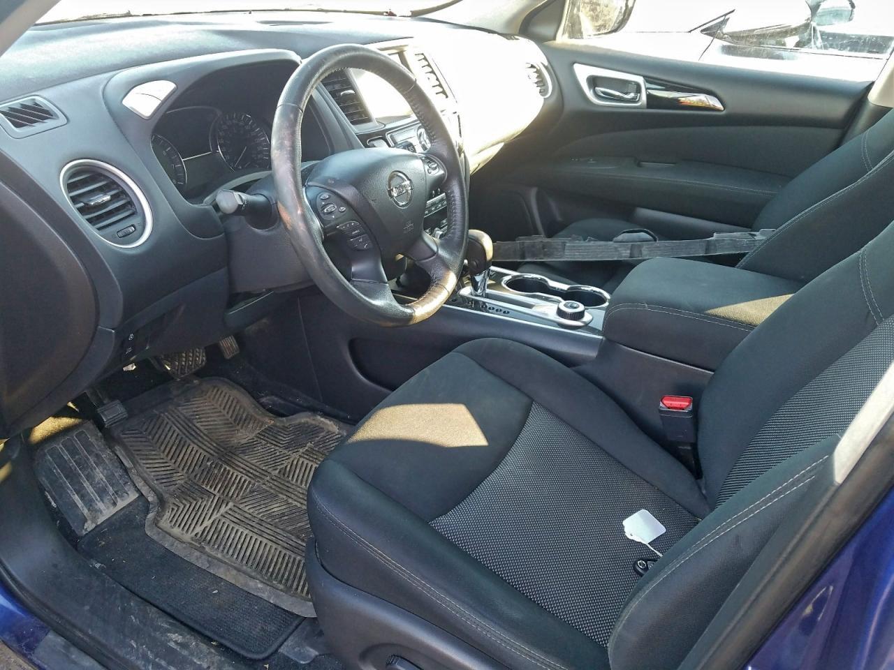 2017 Nissan Pathfinder s