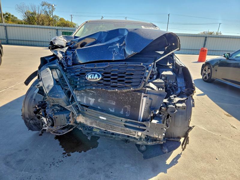 2019 KIA Sorento lx V6
