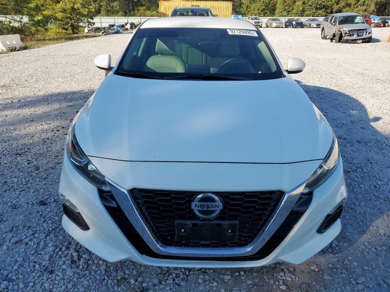 2019 Nissan Altima s