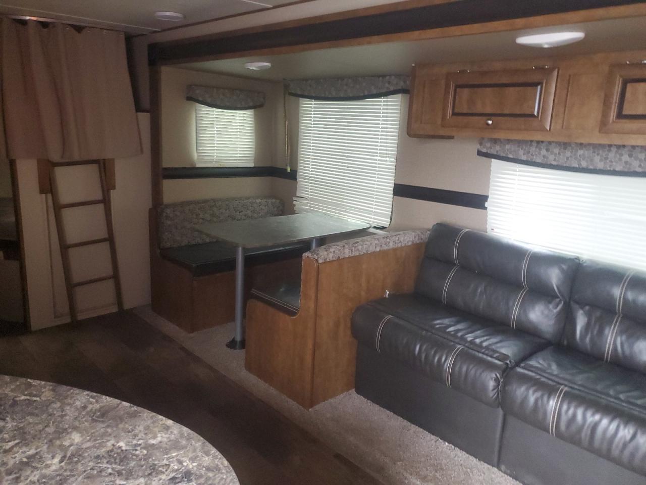 2017 Crossroads 2017 Cros Z1 TVL TRL-Camper