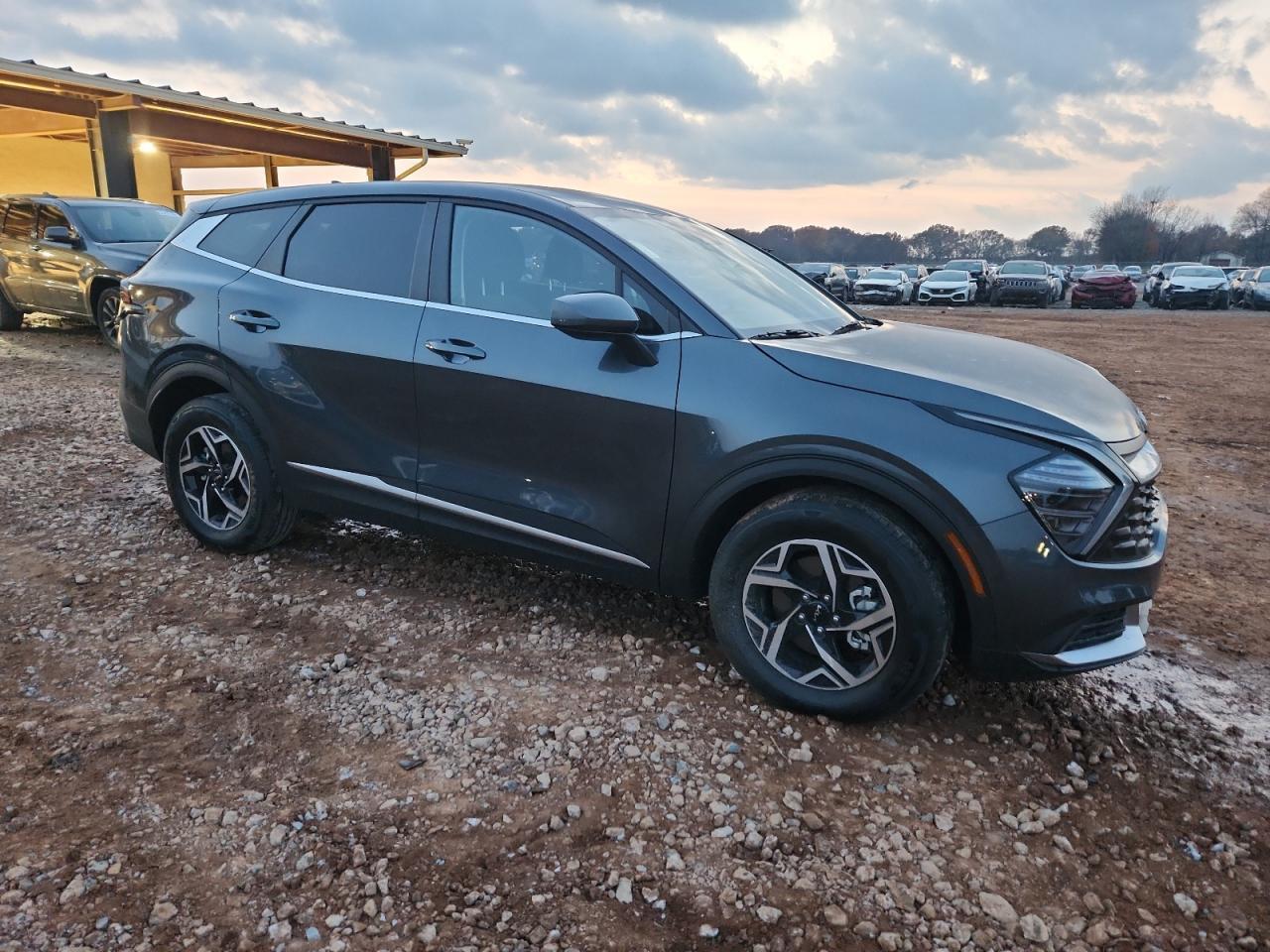 2024 KIA Sportage lx