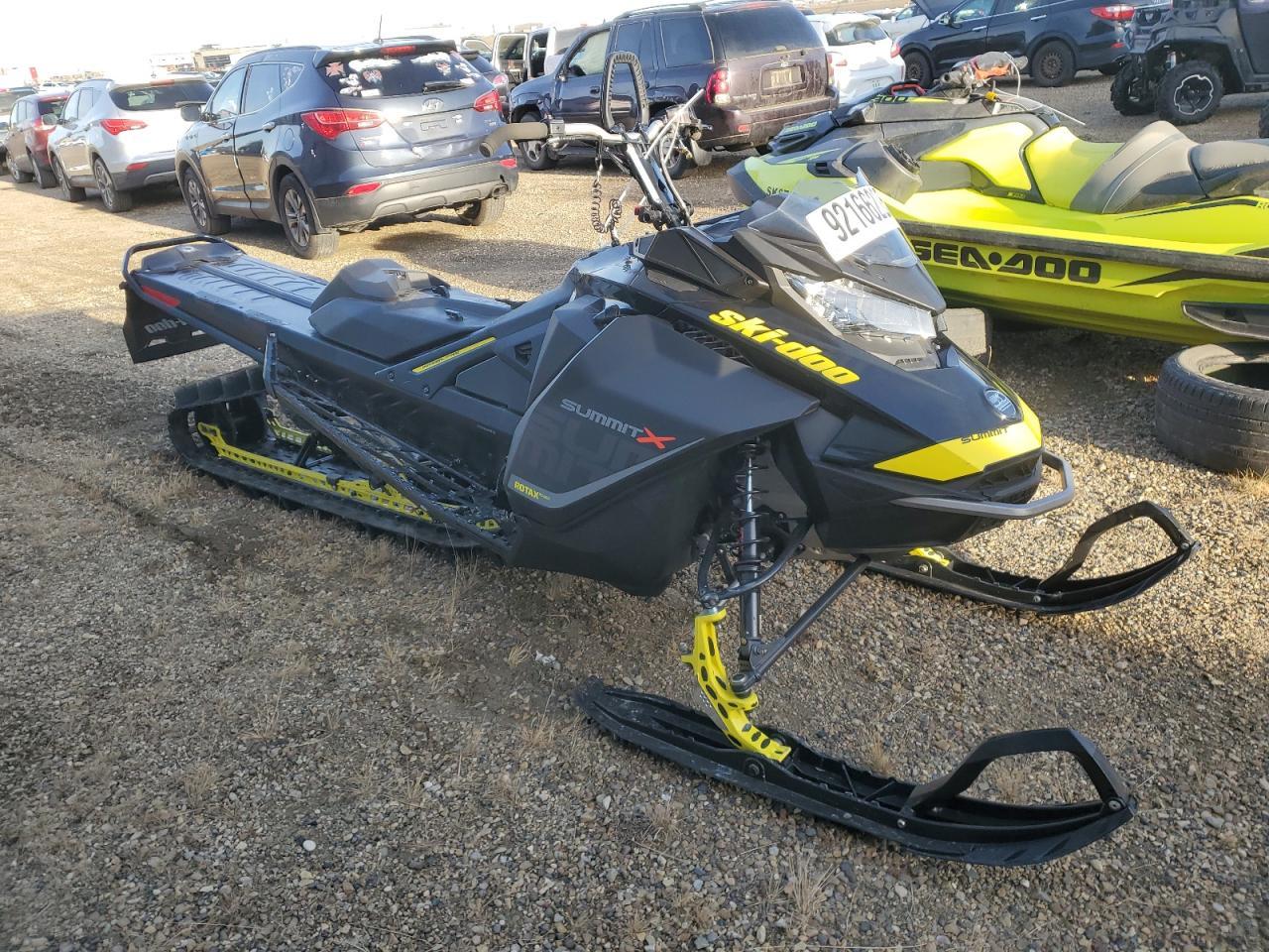 2017 Skidoo Summit X 850 E-TEC