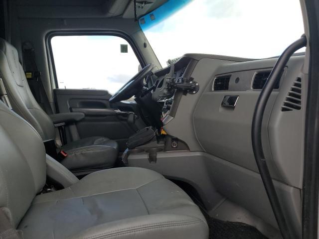 2018 Kenworth T680 Semi Truck