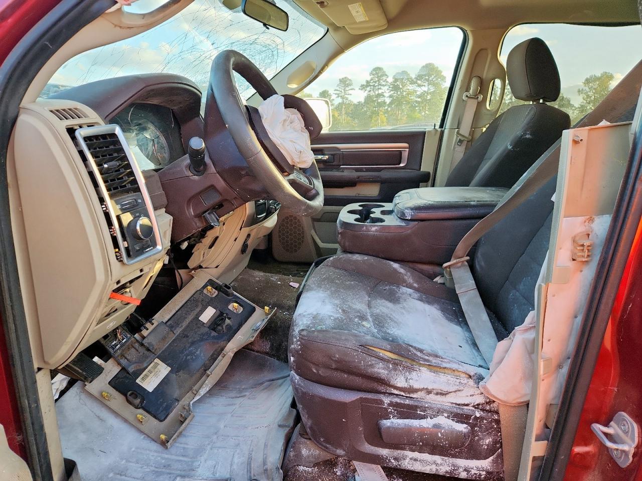 2013 Dodge Ram 1500 slt