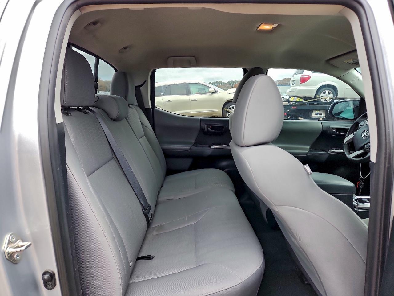 2017 Toyota Tacoma SR5 V6