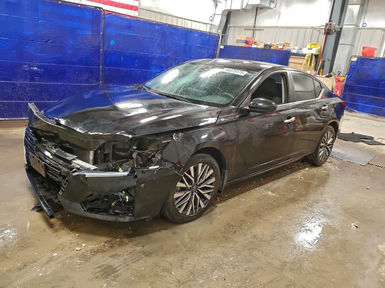 2023 Nissan Altima sv