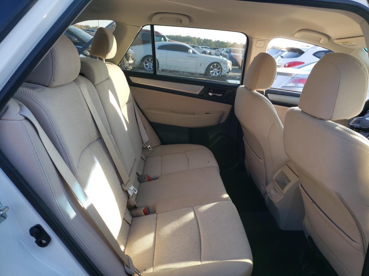2018 Subaru Outback 2.5i Premium