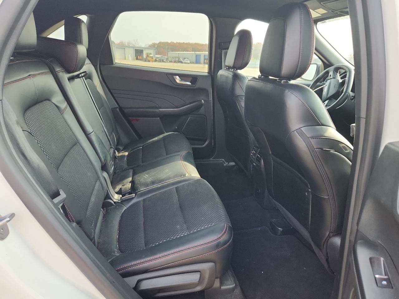 2024 Ford Escape st Line