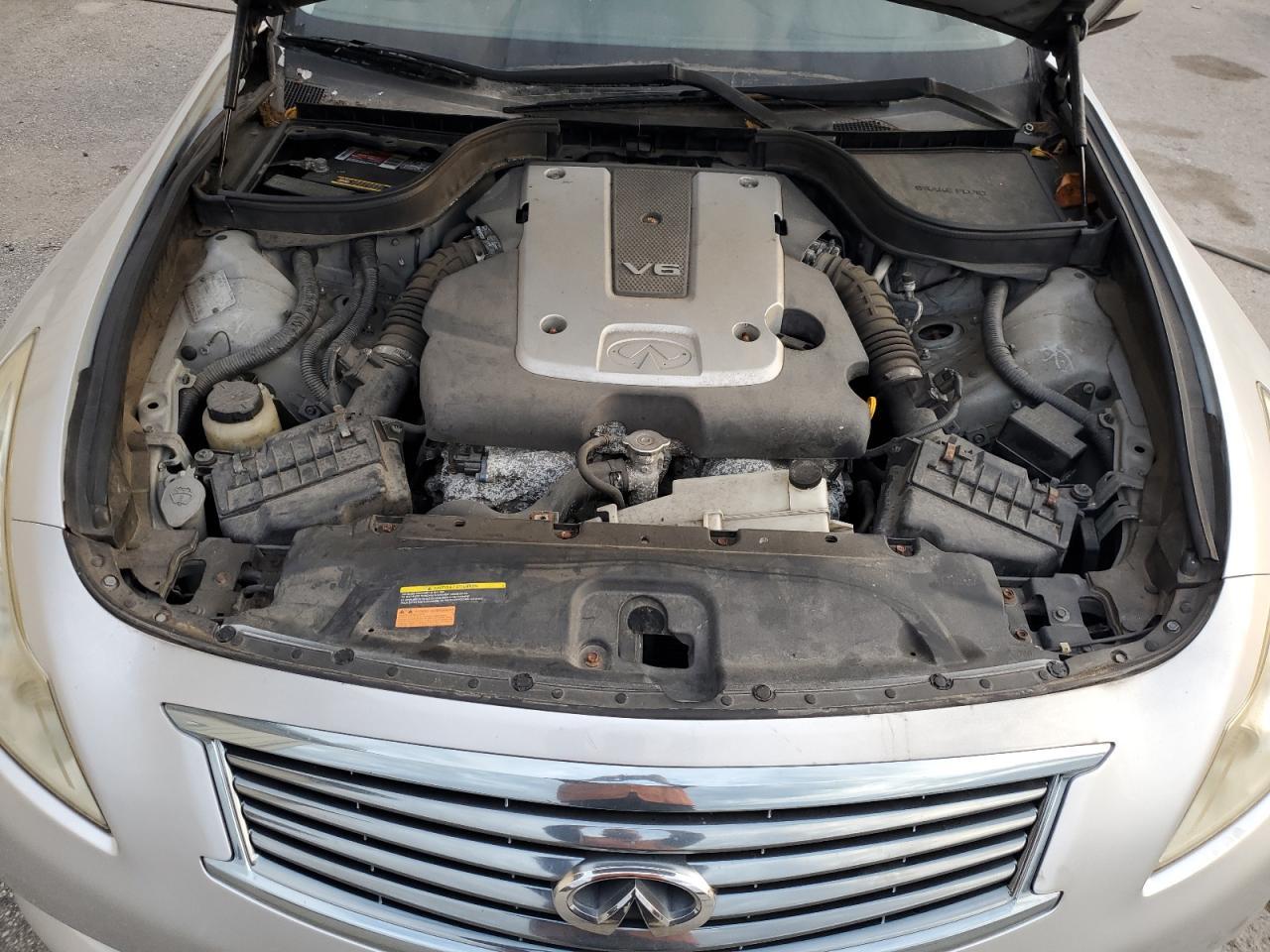 2011 Infinity G25 Sedan x