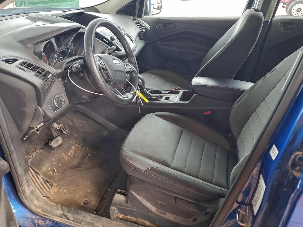 2019 Ford Escape s