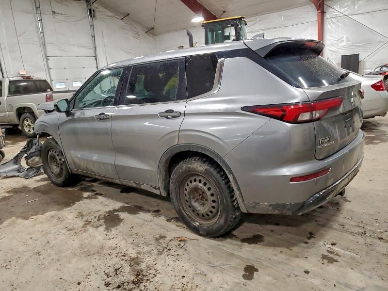 2022 Mitsubishi Outlander se