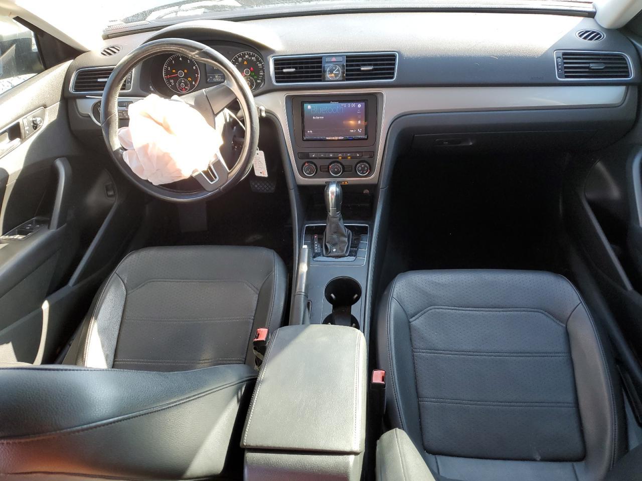 2015 Volkswagen Passat s