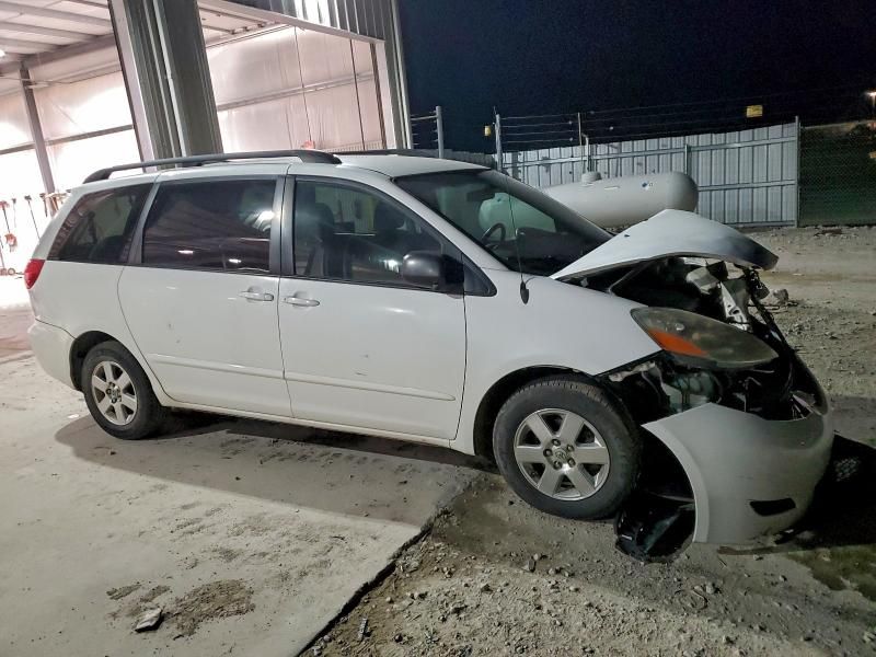 2009 Toyota Sienna ce