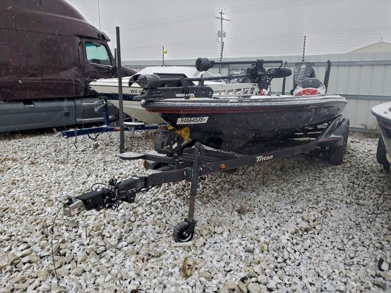 2024 Triton 21 Bass-boat