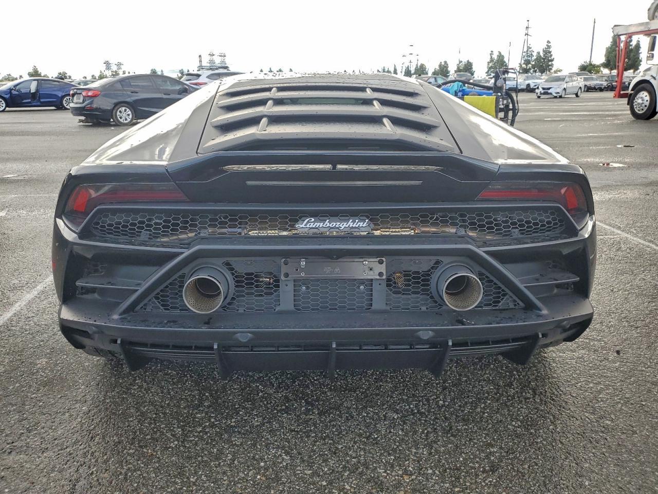 2020 Lamborghini Huracan evo