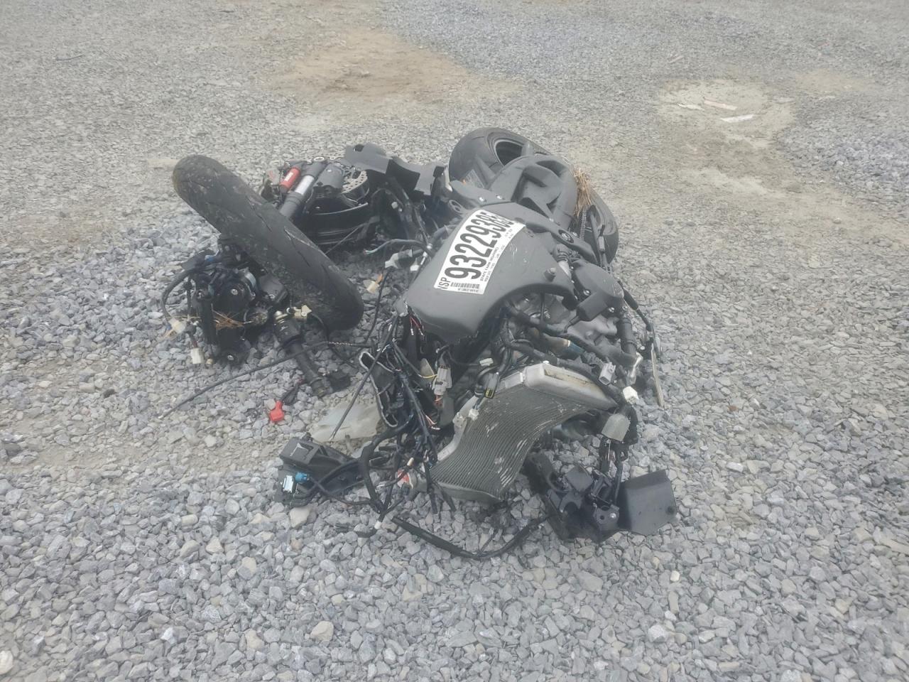 2024 Kawasaki ZX1002 L