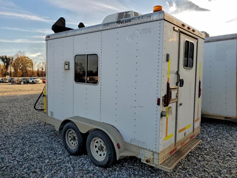 2004 Featherlite Mfg Inc 2004 Featherlite 1627 Fiber Optic Splicing  Traile