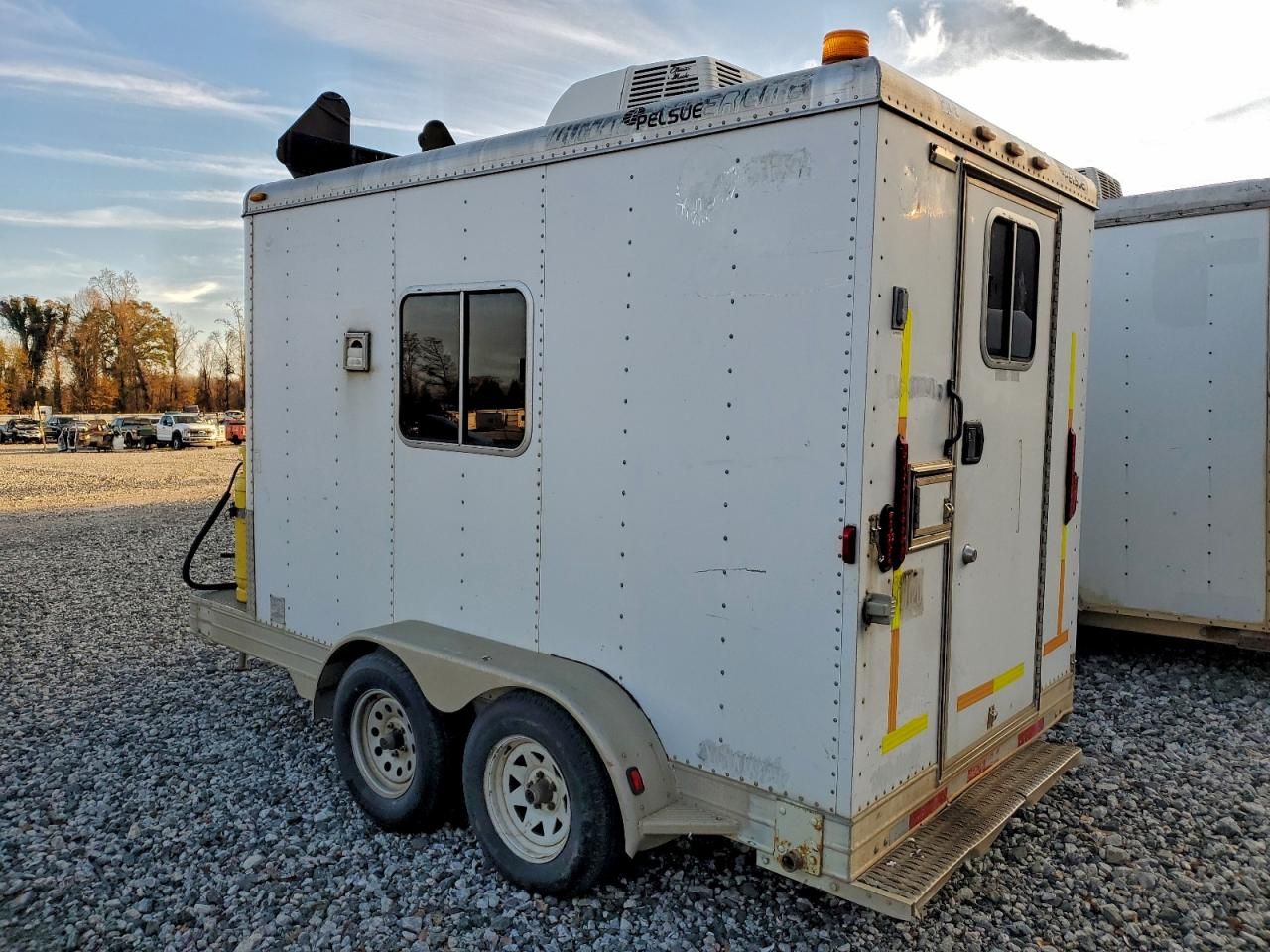 2004 Featherlite Mfg Inc 2004 Featherlite 1627 Fiber Optic Splicing  Traile