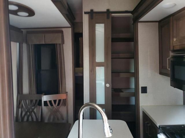 2020 Arrow 5th Wheel