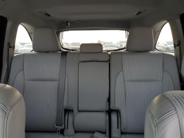 2015 Toyota Highlander le