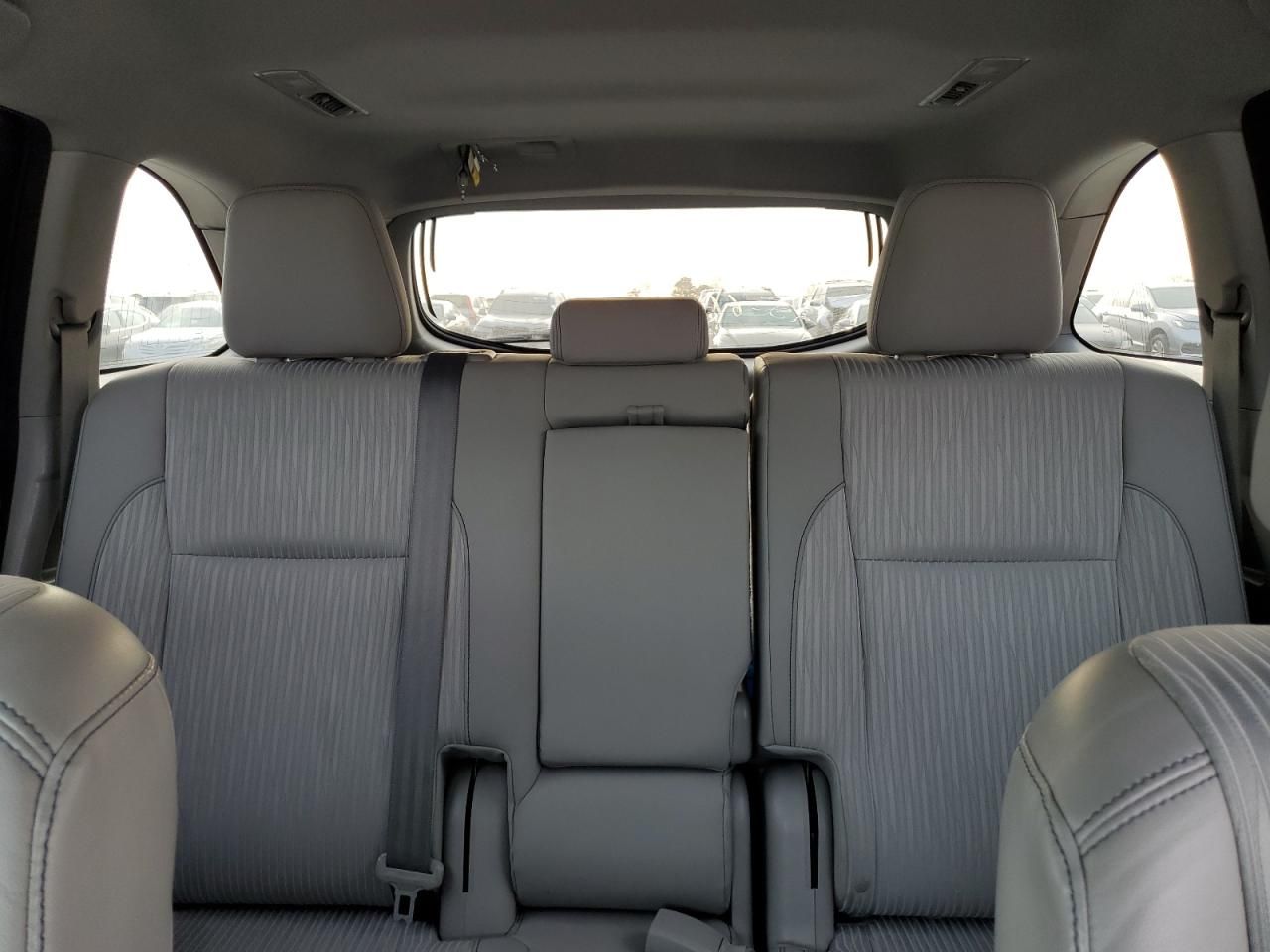 2015 Toyota Highlander le