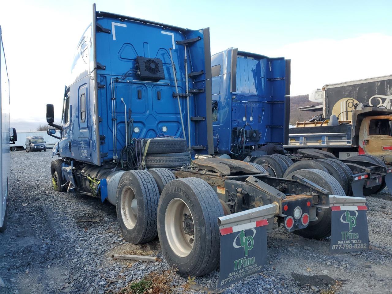 2022 Freigliner 2022 Freightliner Cascadia 126 Semi Truck