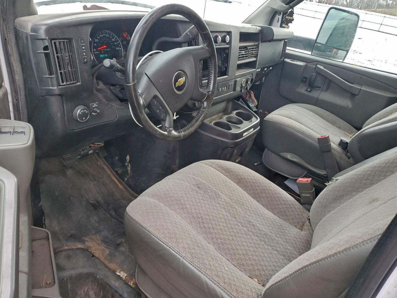 2021 Chevrolet Express Delivery Truck