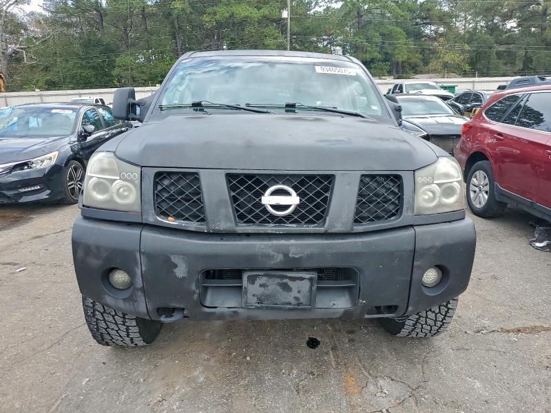 2005 Nissan Titan
