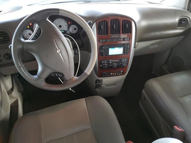 2007 Chrysler Town & Country Touring
