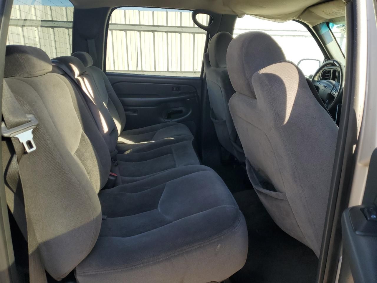 2004 GMC Sierra K2500 Heavy Duty