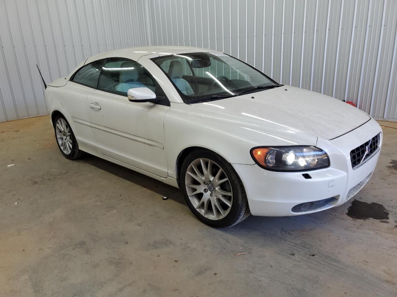 2006 Volvo C70 T5