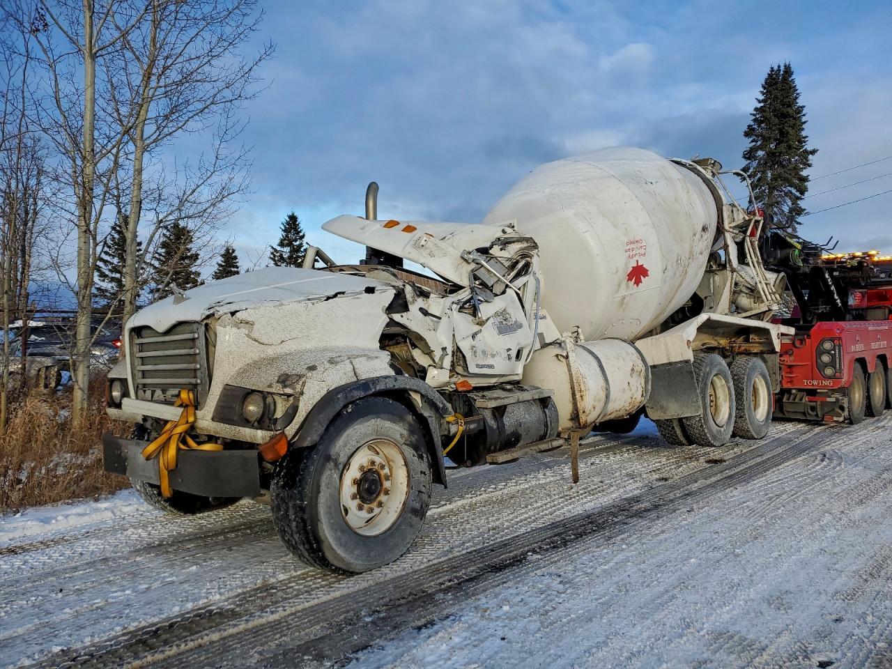 2004 Mack 700 CV700