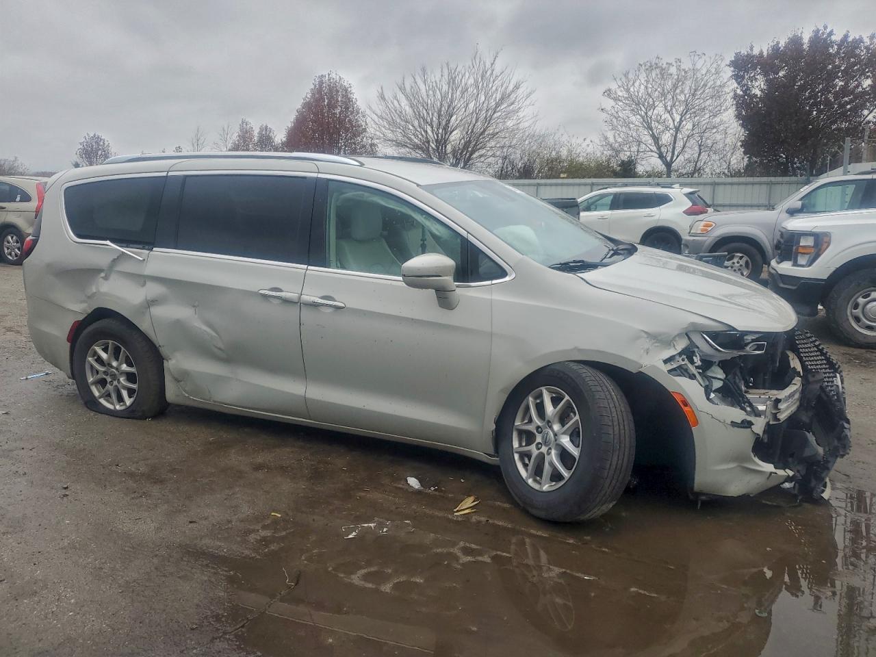 2021 Chrysler Pacifica Touring l