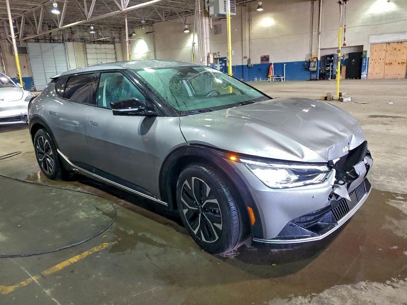 2023 KIA EV6 Light