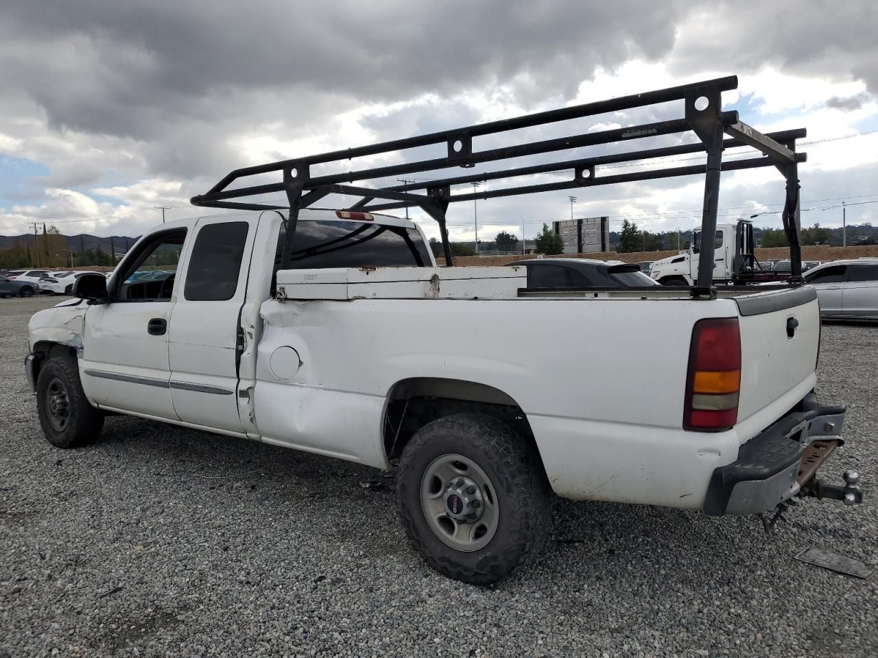 2000 GMC New Sierra C2500