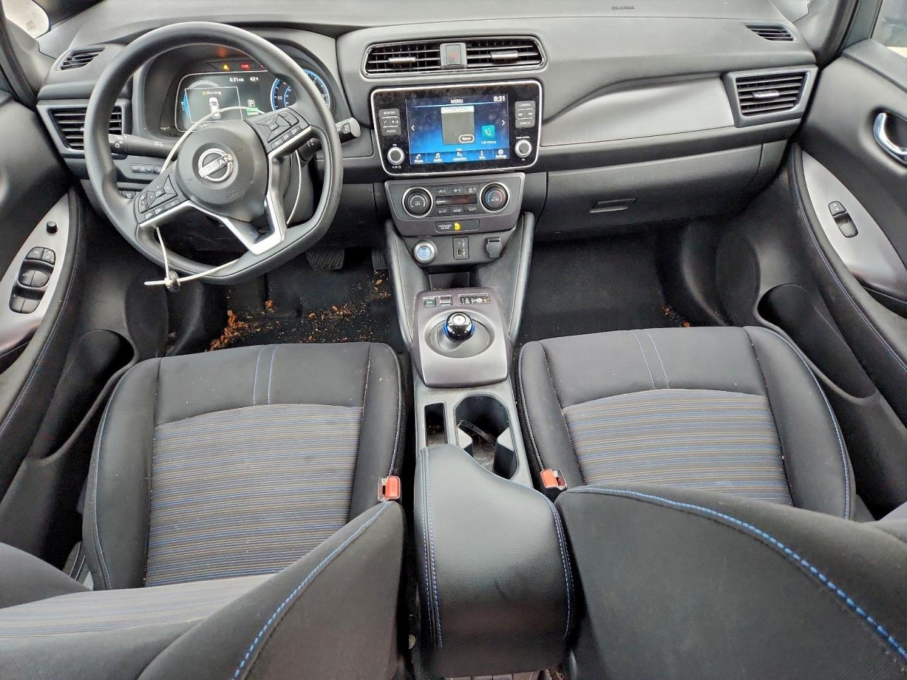 2025 Nissan Leaf s