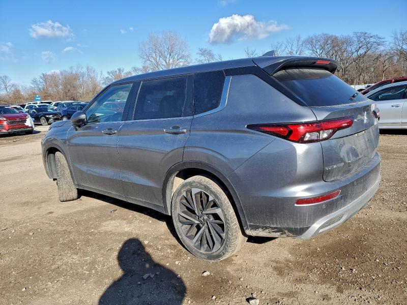 2022 Mitsubishi Outlander se