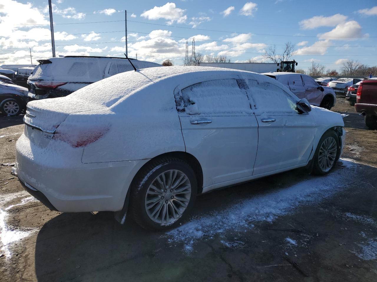 2013 Chrysler 200 Limited